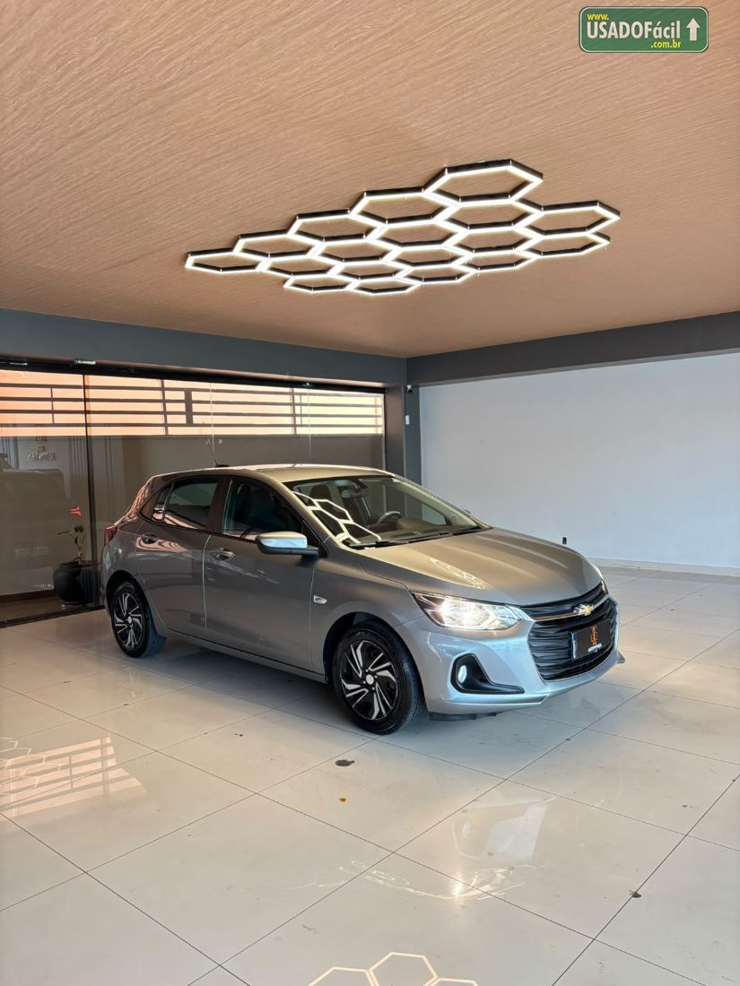 CHEVROLET/GM Onix Hatch LT 1.0 Mecânico Flex 2024/2025 — foto 3 de 11