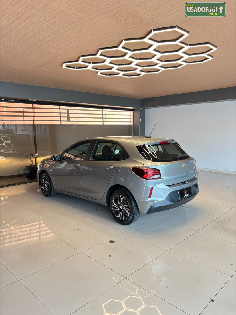 CHEVROLET/GM Onix Hatch LT 1.0 Mecânico Flex 2024/2025 — foto 4 de 11
