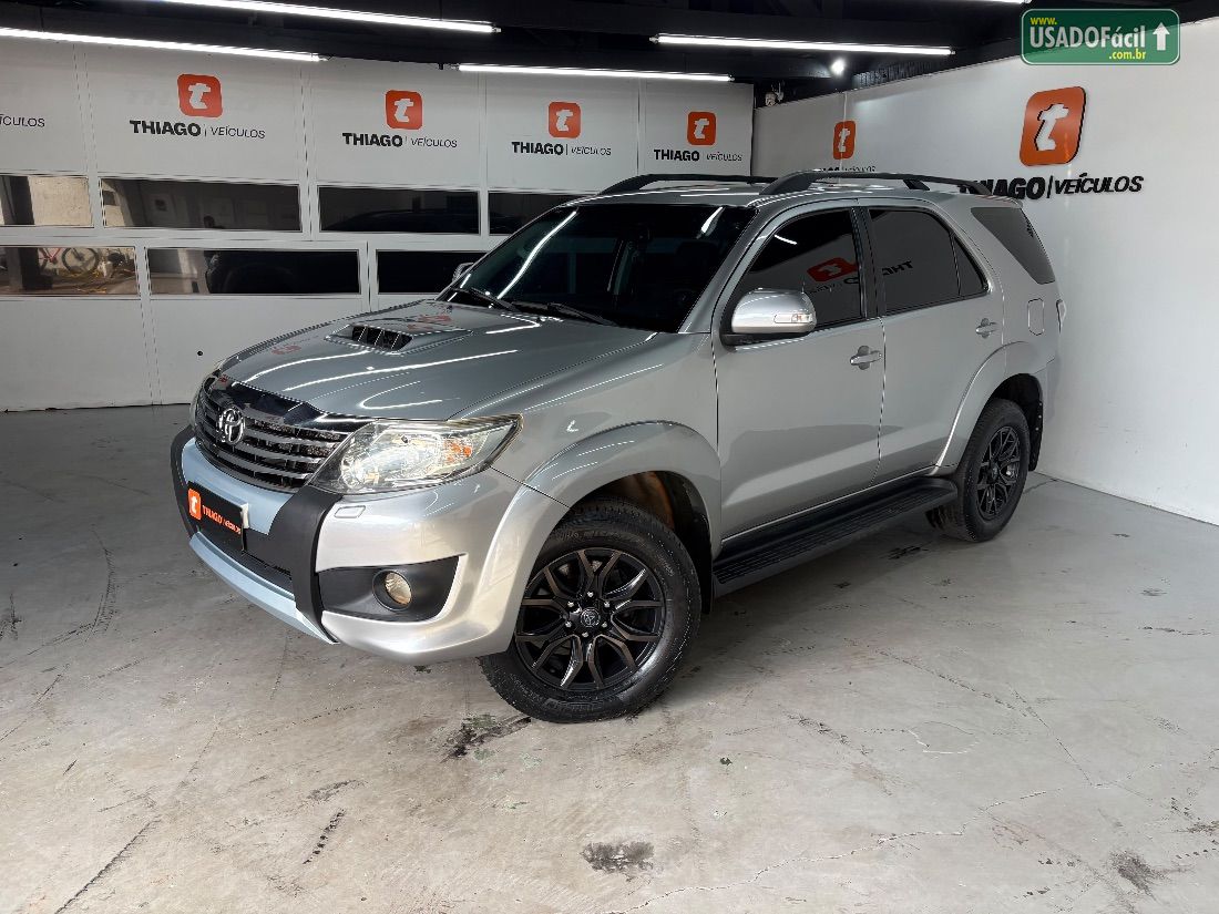 TOYOTA Hilux SW4 SRV 3.0 4x4 TDI Automático Diesel 2015/2015 — foto 2 de 20