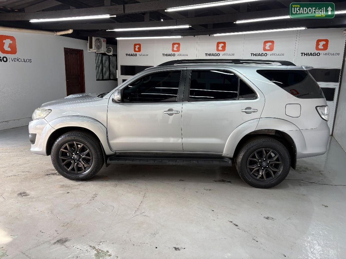 TOYOTA Hilux SW4 SRV 3.0 4x4 TDI Automático Diesel 2015/2015 — foto 4 de 20