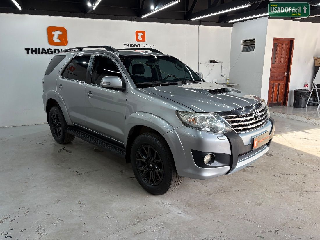 TOYOTA Hilux SW4 SRV 3.0 4x4 TDI Automático Diesel 2015/2015 — foto 5 de 20