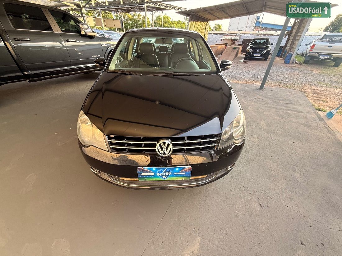 VOLKSWAGEN Polo Sedan I Motion 1.6 Total Flex 2013/2013 — foto 2 de 10