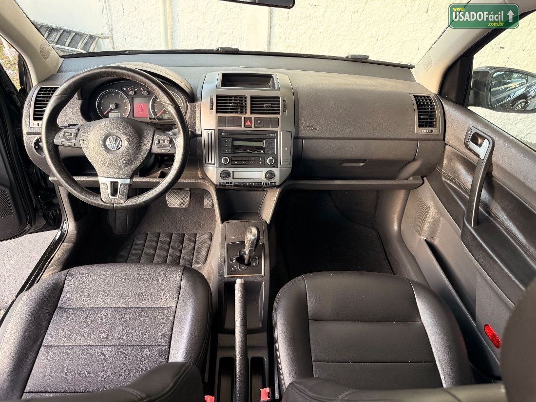 VOLKSWAGEN Polo Sedan I Motion 1.6 Total Flex 2013/2013 — foto 8 de 10
