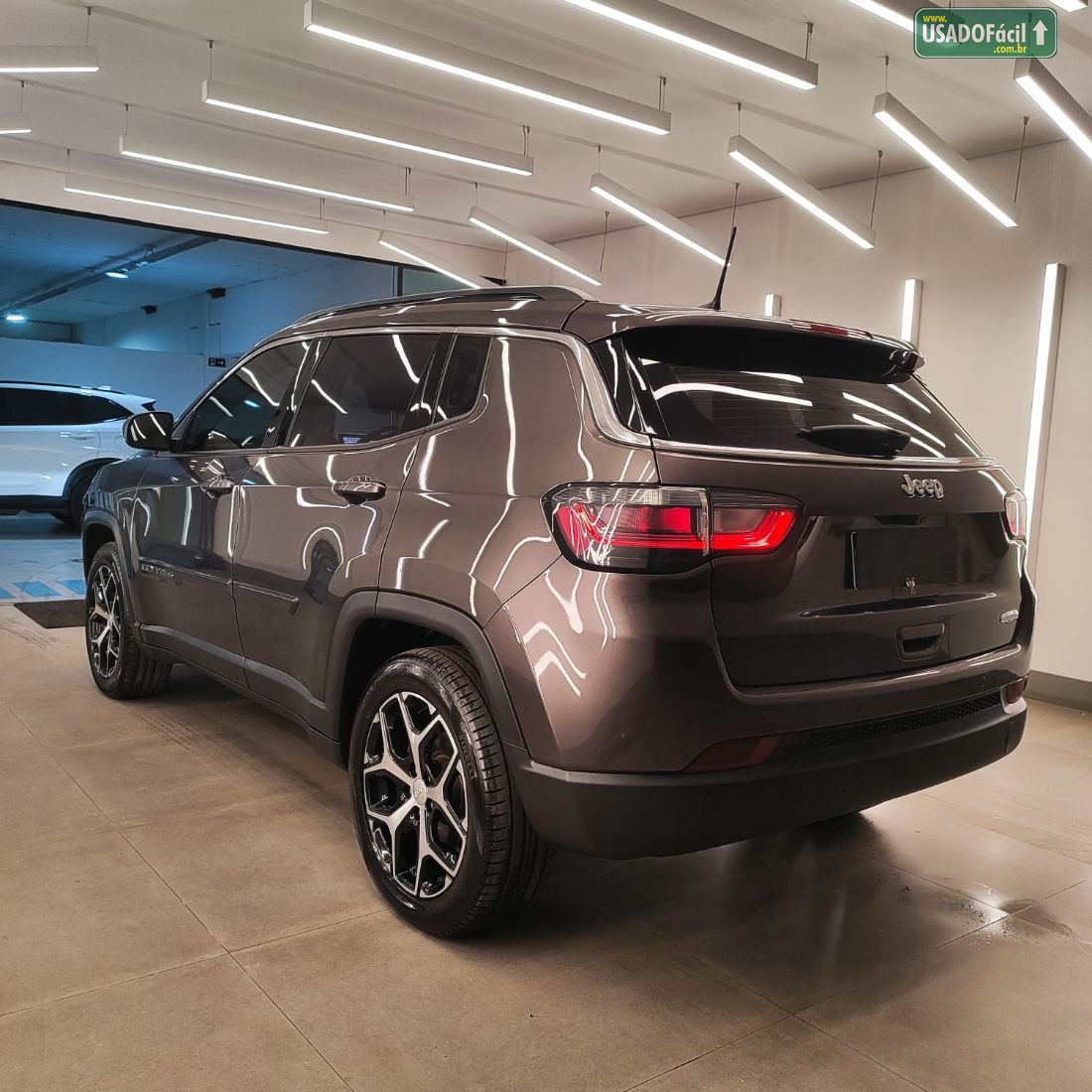 Jeep Compass Longitude T270 1.3 Turbo 4x2 Automático Flex 2024/2025 — foto 9 de 13