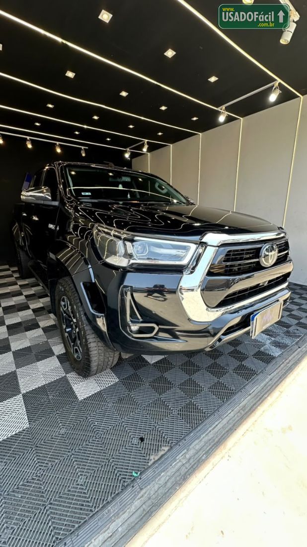 Toyota Hilux SRX CD 2.8 4x4 TDI Automático Diesel 2024/2024 — foto 3 de 8