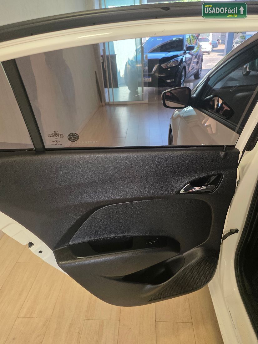 Hyundai HB20S Sedan Comfort Plus 1.6 Mecânico Flex 2014/2014 — foto 21 de 26