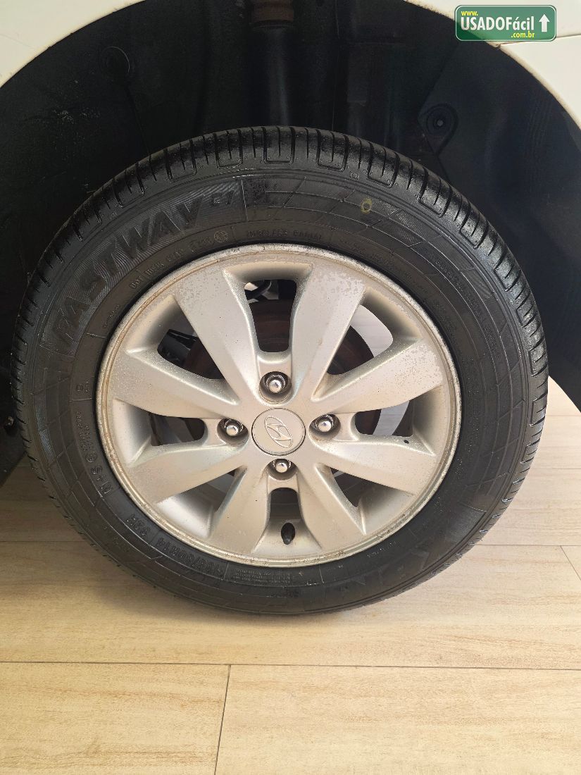 Hyundai HB20S Sedan Comfort Plus 1.6 Mecânico Flex 2014/2014 — foto 25 de 26