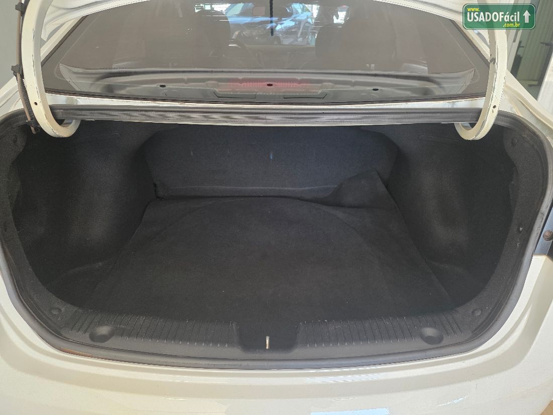 Hyundai HB20S Sedan Comfort Plus 1.6 Mecânico Flex 2014/2014 — foto 8 de 26