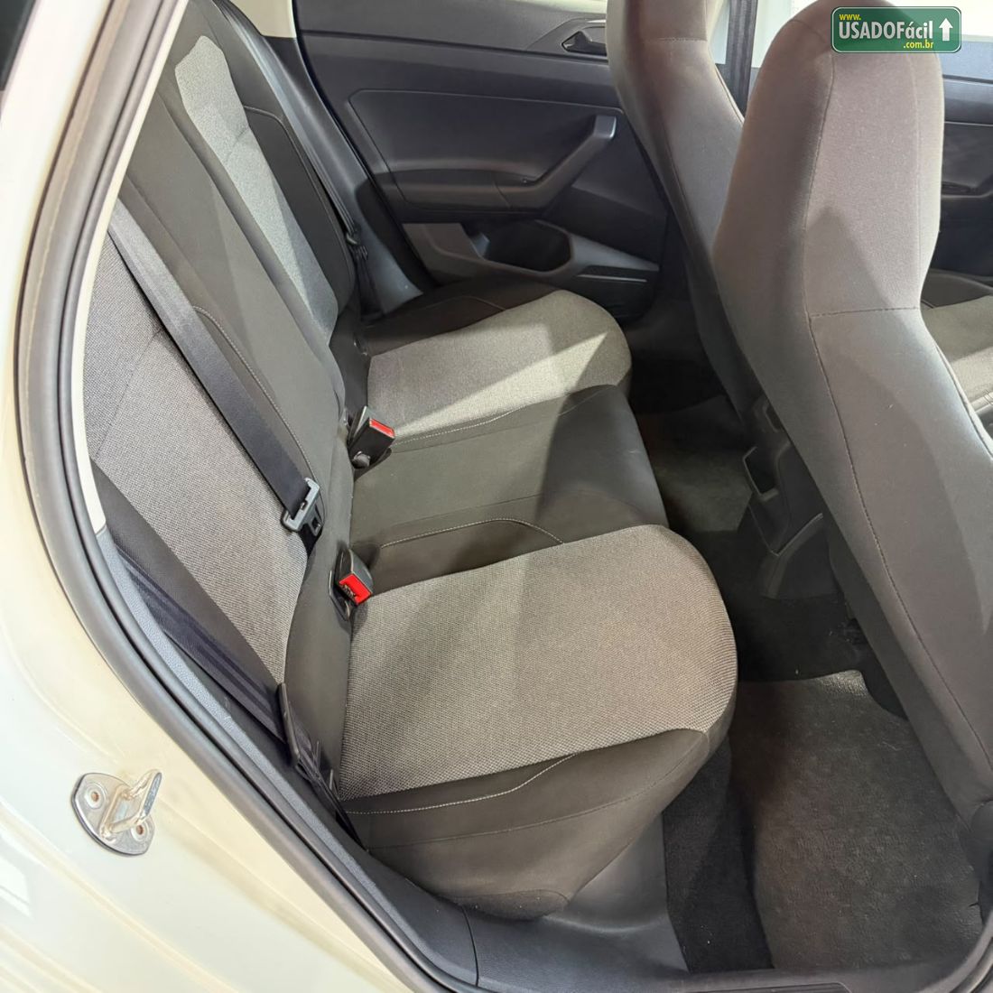 Volkswagen Polo Comfortline 1.0 TSI Automático Flex 2024/2025 — foto 15 de 17