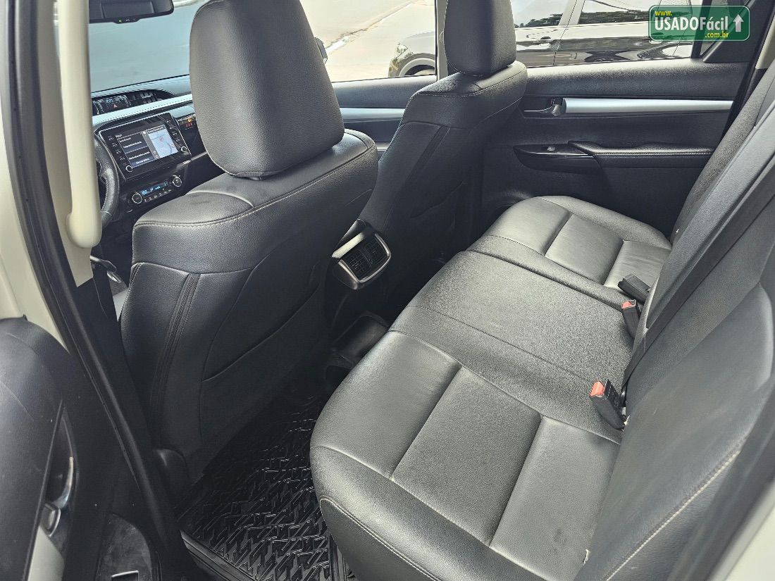 Toyota Hilux SRV CD 2.7 4X2 Automático Flex 2020/2021 — foto 14 de 16