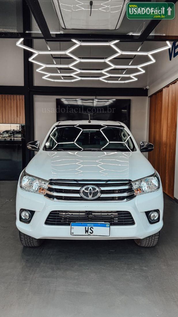 TOYOTA Hilux SRV CD 2.7 4x4 Automático Flex 2017/2017 — foto 3 de 11