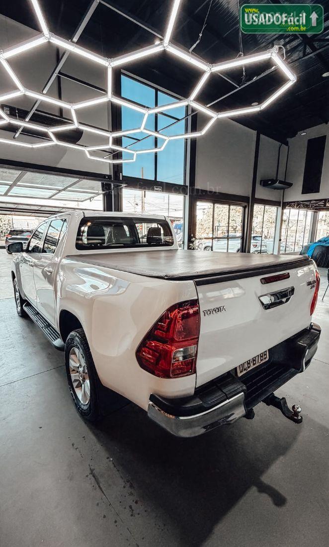 TOYOTA Hilux SRV CD 2.7 4x4 Automático Flex 2017/2017 — foto 4 de 11