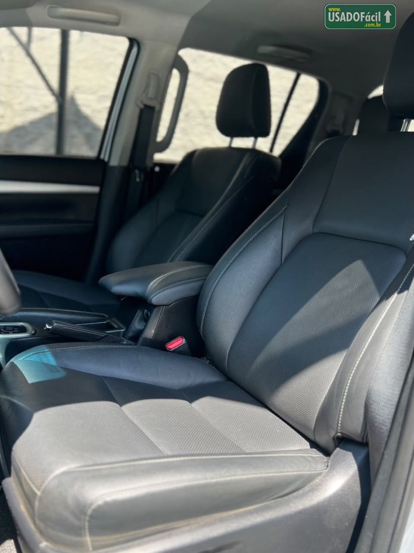 Toyota Hilux SRX CD 2.8 4x4 TDI Automático Diesel 2025/2025 — foto 12 de 18