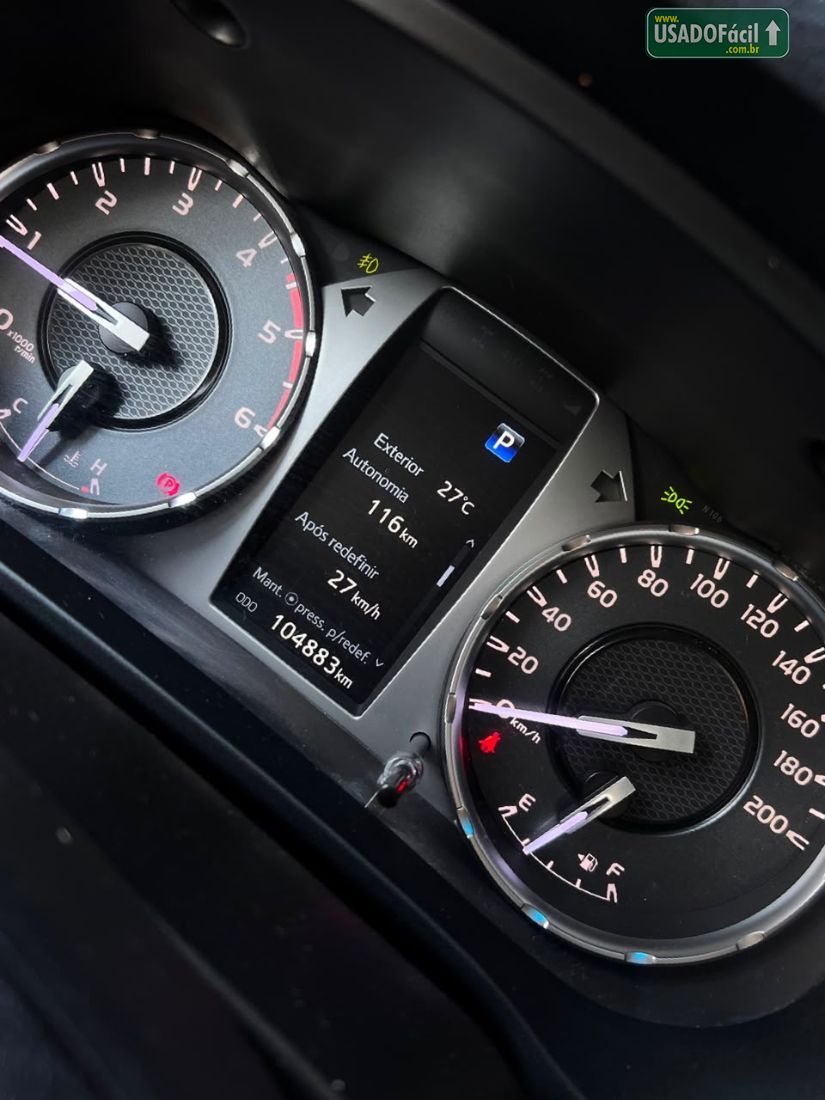 Toyota Hilux SRX CD 2.8 4x4 TDI Automático Diesel 2021/2022 — foto 18 de 19