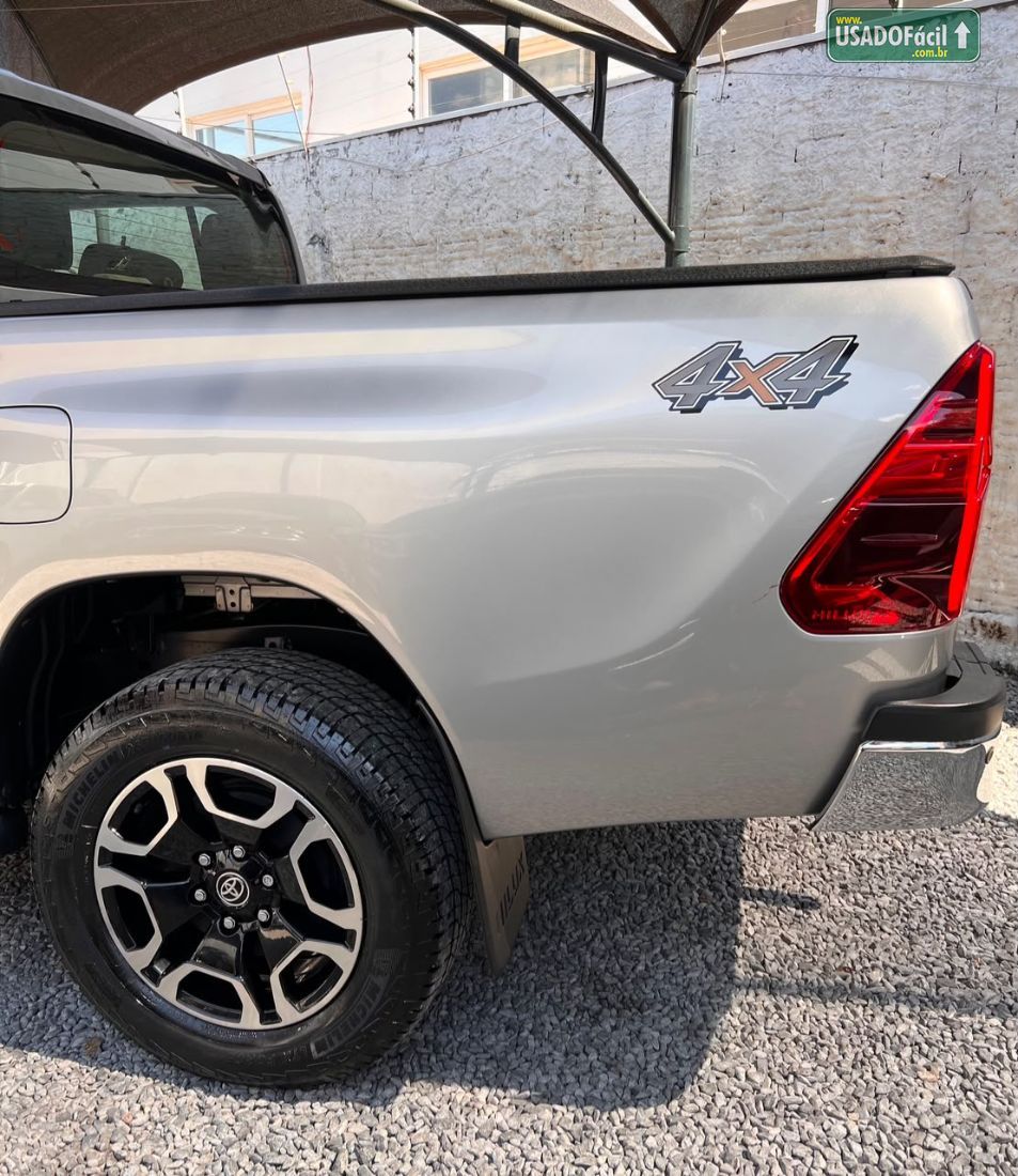 Toyota Hilux SRX CD 2.8 4x4 TDI Automático Diesel 2021/2022 — foto 6 de 19
