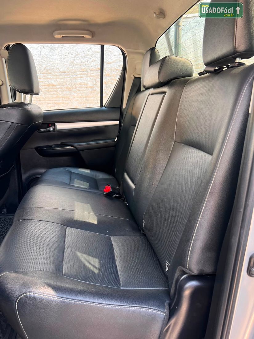 Toyota Hilux SRX CD 2.8 4x4 TDI Automático Diesel 2021/2022 — foto 9 de 19