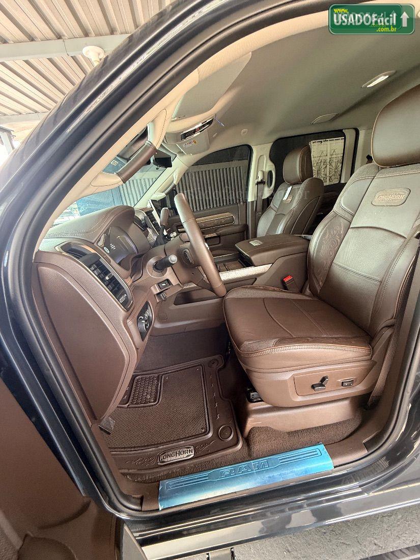 RAM 3500 LIMITED LONGHORN 6.7 TB CD Diesel 2026/2026 — foto 13 de 18