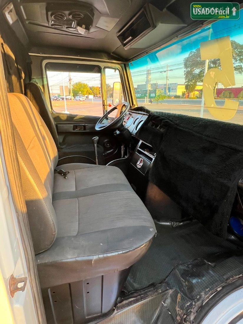 MERCEDES-BENZ mercedes 710 baú 2025/2025 — foto 6 de 13