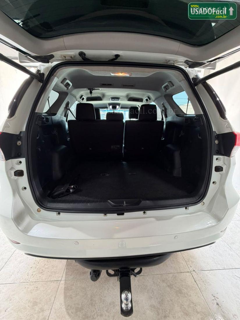 TOYOTA Hilux SW4 SRX 2.8 4x4 TDI Automático Diesel 5 Lugares 2016/2017 — foto 6 de 27