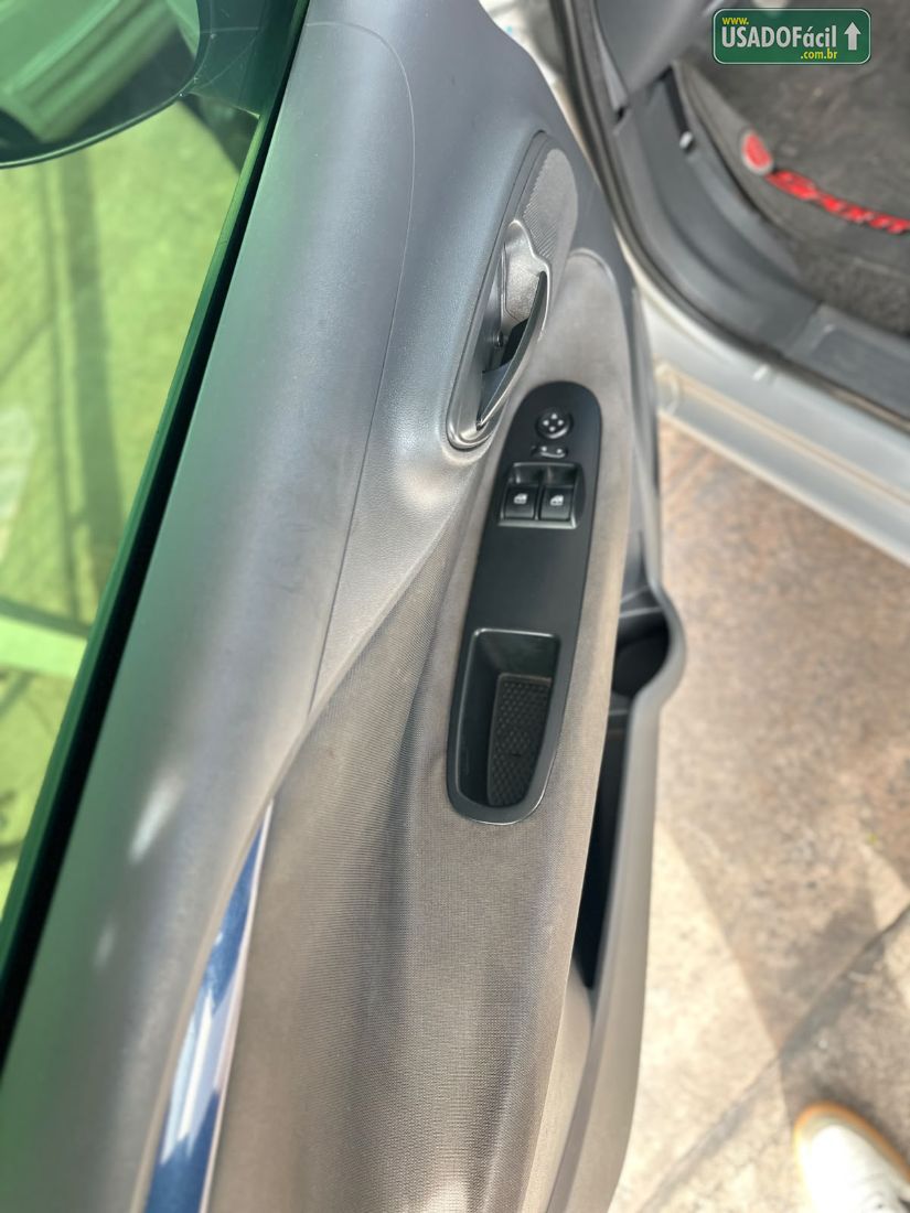 Fiat Punto Attractive Italia 1.4 Fire Flex 5P 2013/2013 — foto 10 de 15