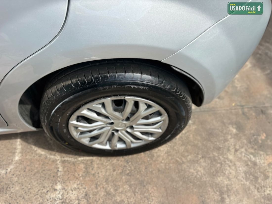 Fiat Punto Attractive Italia 1.4 Fire Flex 5P 2013/2013 — foto 12 de 15