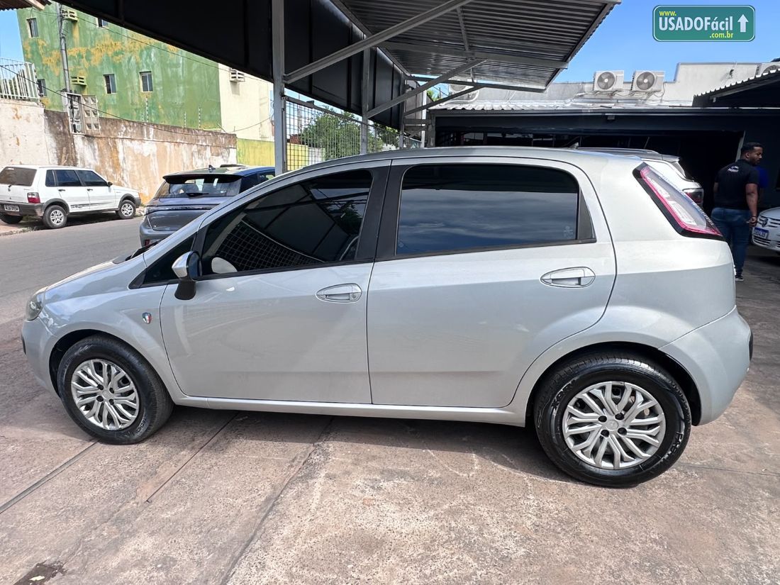Fiat Punto Attractive Italia 1.4 Fire Flex 5P 2013/2013 — foto 7 de 15