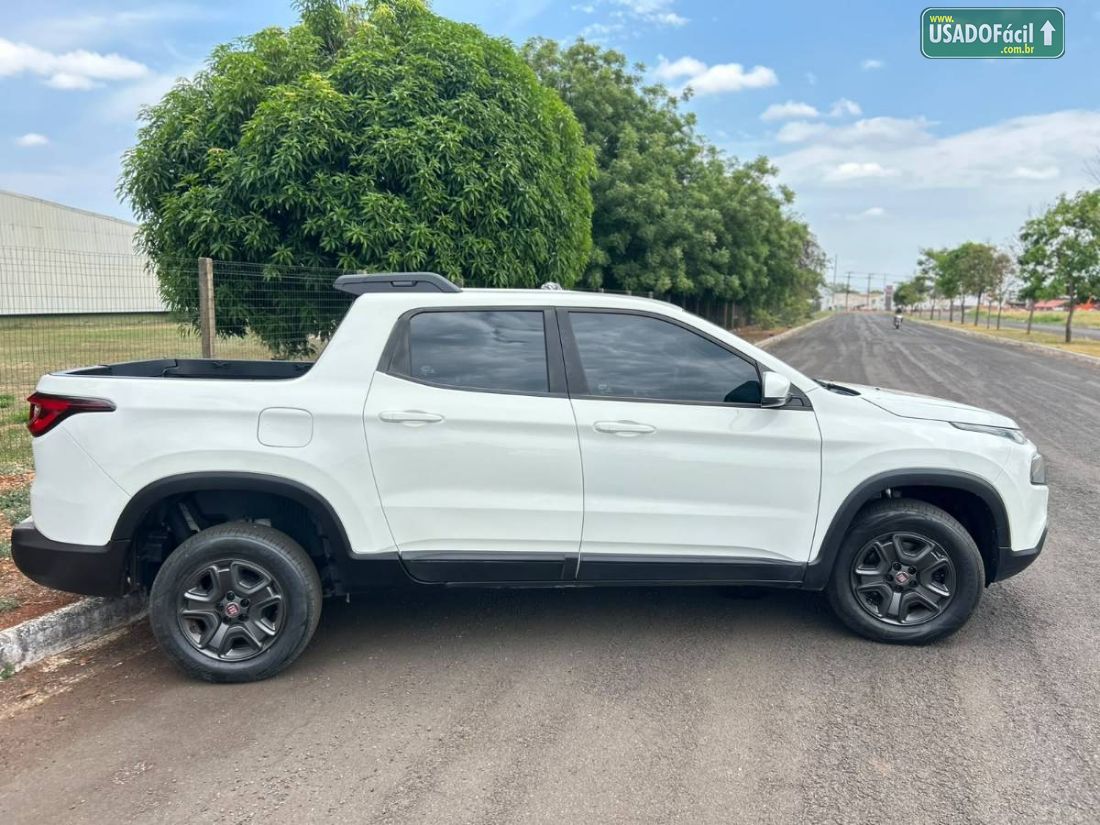 Fiat Toro Endurance 1.8 Automático Flex 2018/2019 — foto 2 de 10