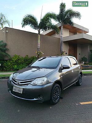Toyota Etios Hatch X 1.3 Mecânico Flex