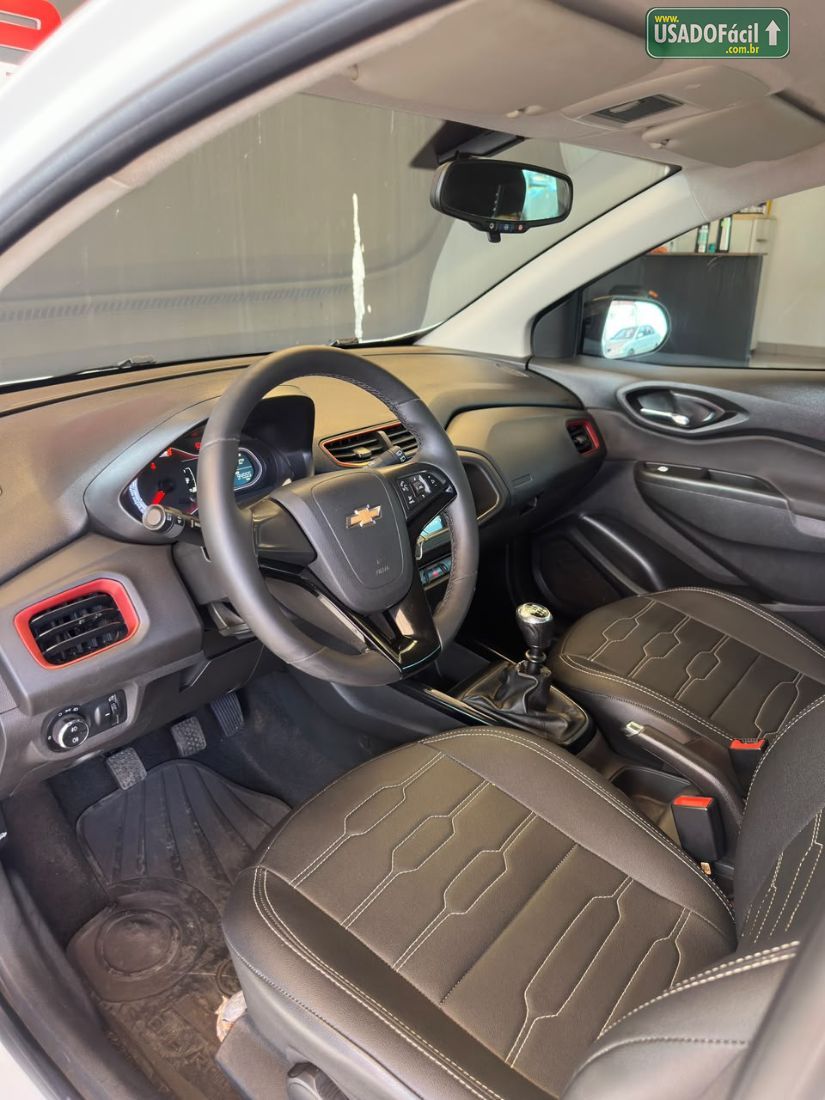CHEVROLET/GM Onix Hatch Effect 1.4 Mecânico Flex 2019/2019 — foto 13 de 13