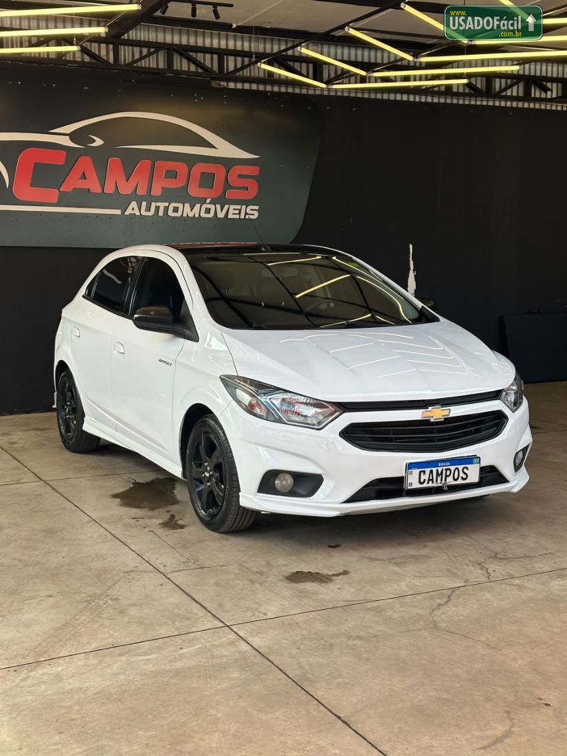 CHEVROLET/GM Onix Hatch Effect 1.4 Mecânico Flex 2019/2019 — foto 4 de 13