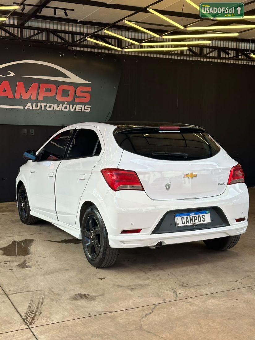 CHEVROLET/GM Onix Hatch Effect 1.4 Mecânico Flex 2019/2019 — foto 6 de 13