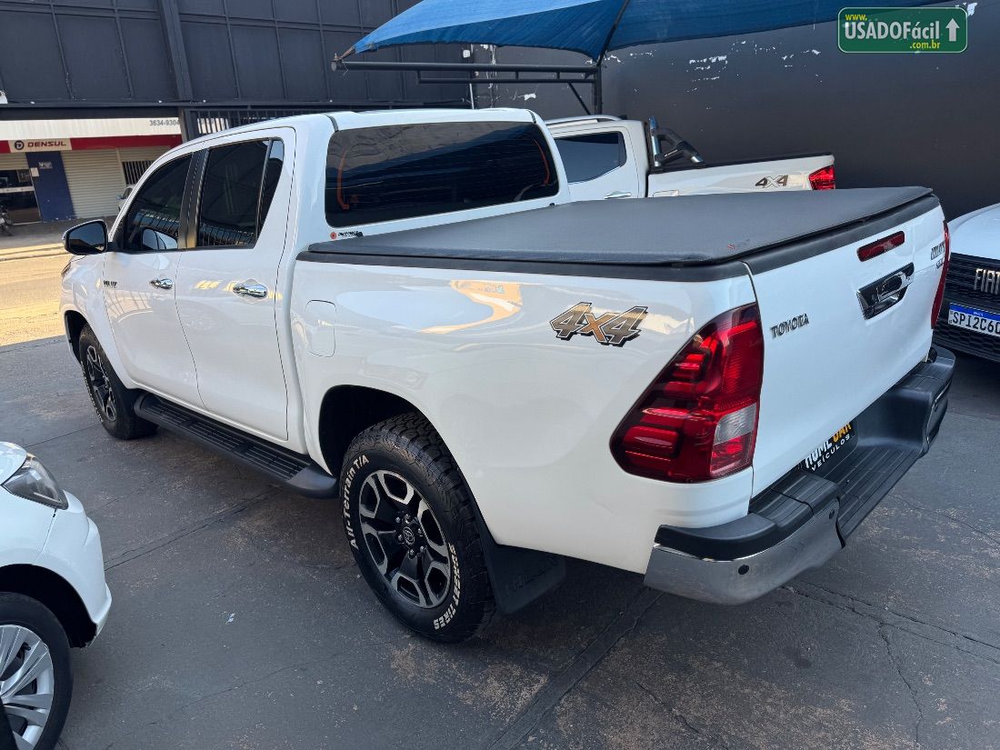 Toyota Hilux SRV CD 2.8 4x4 TDI Automático Diesel 2023/2023 — foto 4 de 15