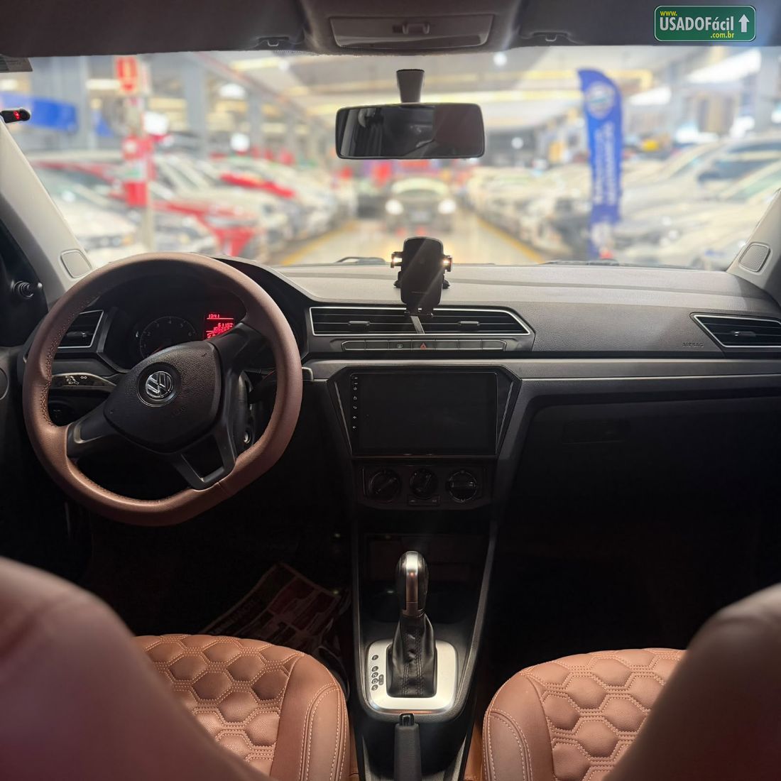 Volkswagen Voyage 1.6 MSi Automático Flex 2020/2021 — foto 9 de 13
