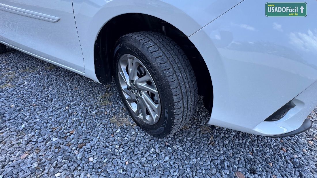 Toyota Yaris Hatch XS 1.5 Automático Flex 2023/2024 — foto 10 de 18