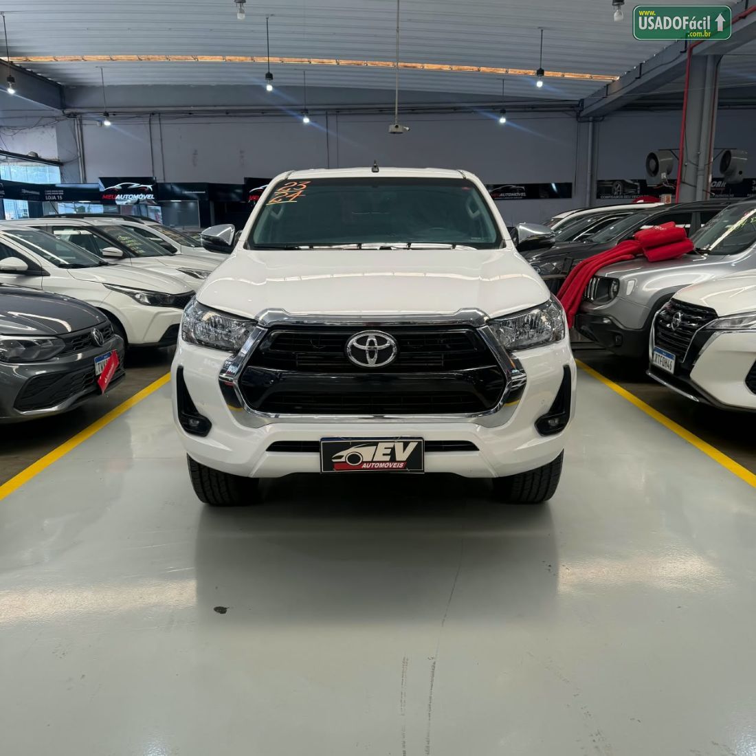 Toyota Hilux SRV CD 2.8 4x4 TDI Automático Diesel 2023/2024 — foto 2 de 11