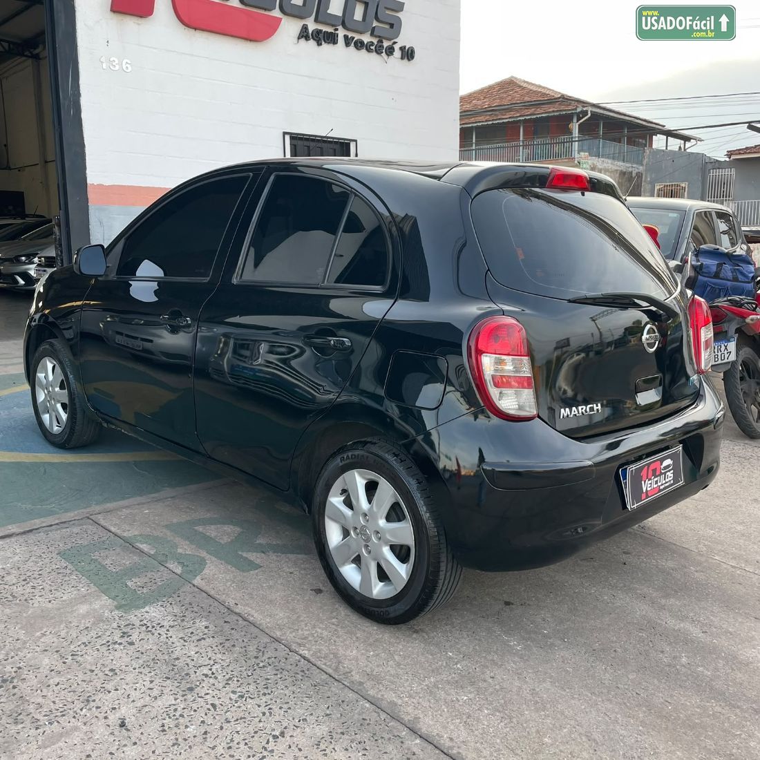 Nissan March S 1.0 5P Flex Fuel 2013/2014 — foto 4 de 9