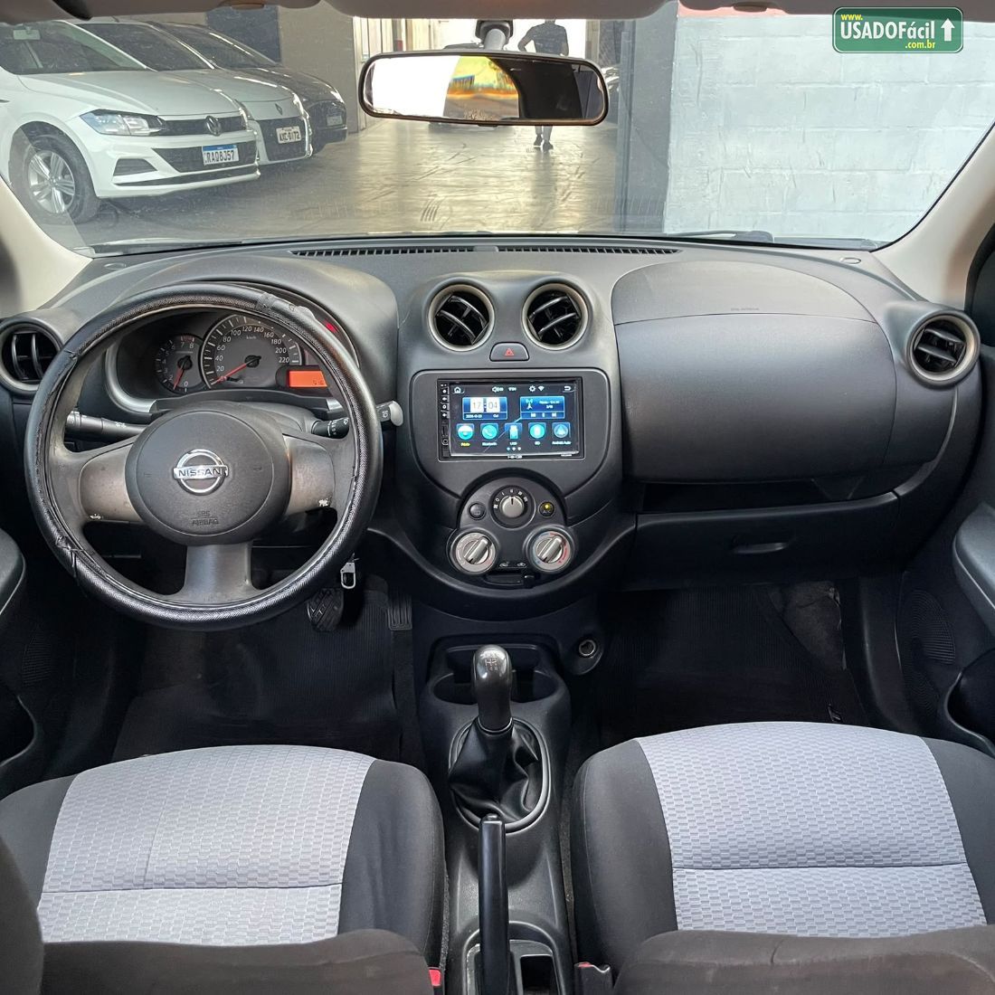 Nissan March S 1.0 5P Flex Fuel 2013/2014 — foto 7 de 9