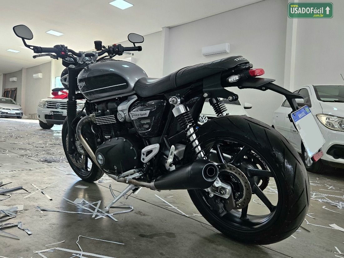 Triumph Speed Twin 1200cc 2019/2020 — foto 4 de 13
