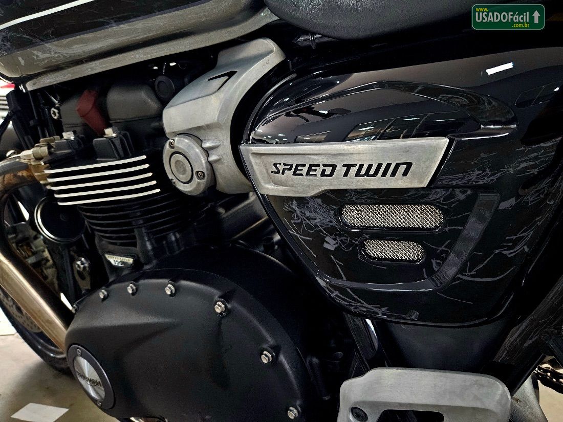 Triumph Speed Twin 1200cc 2019/2020 — foto 9 de 13