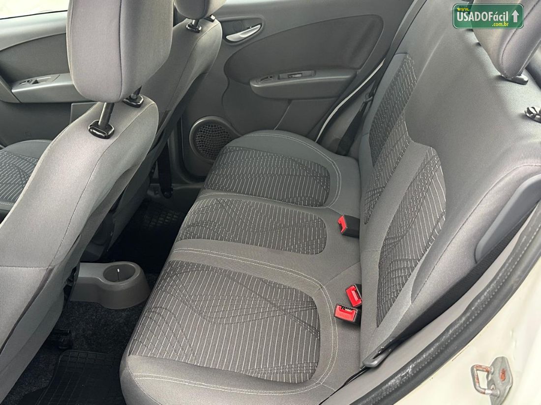 Fiat Palio Attractive 1.4 EVO Fire Flex 5P 2016/2016 — foto 10 de 10