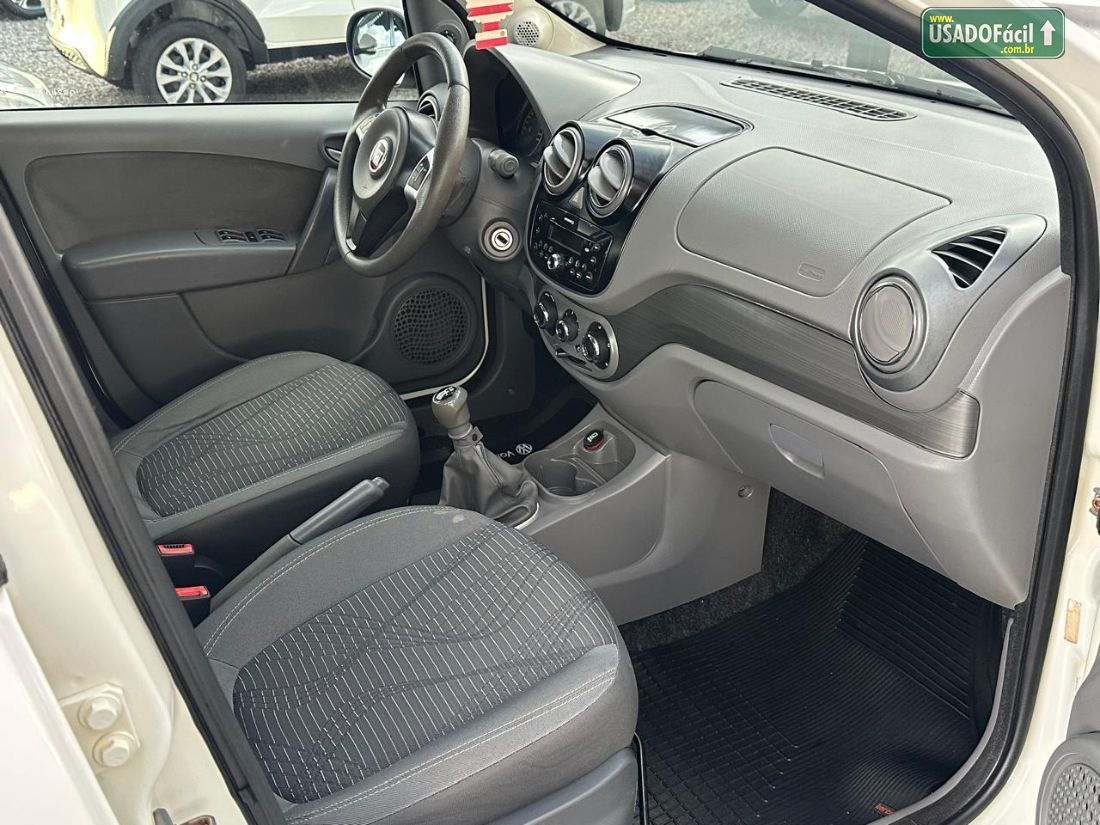 Fiat Palio Attractive 1.4 EVO Fire Flex 5P 2016/2016 — foto 8 de 10