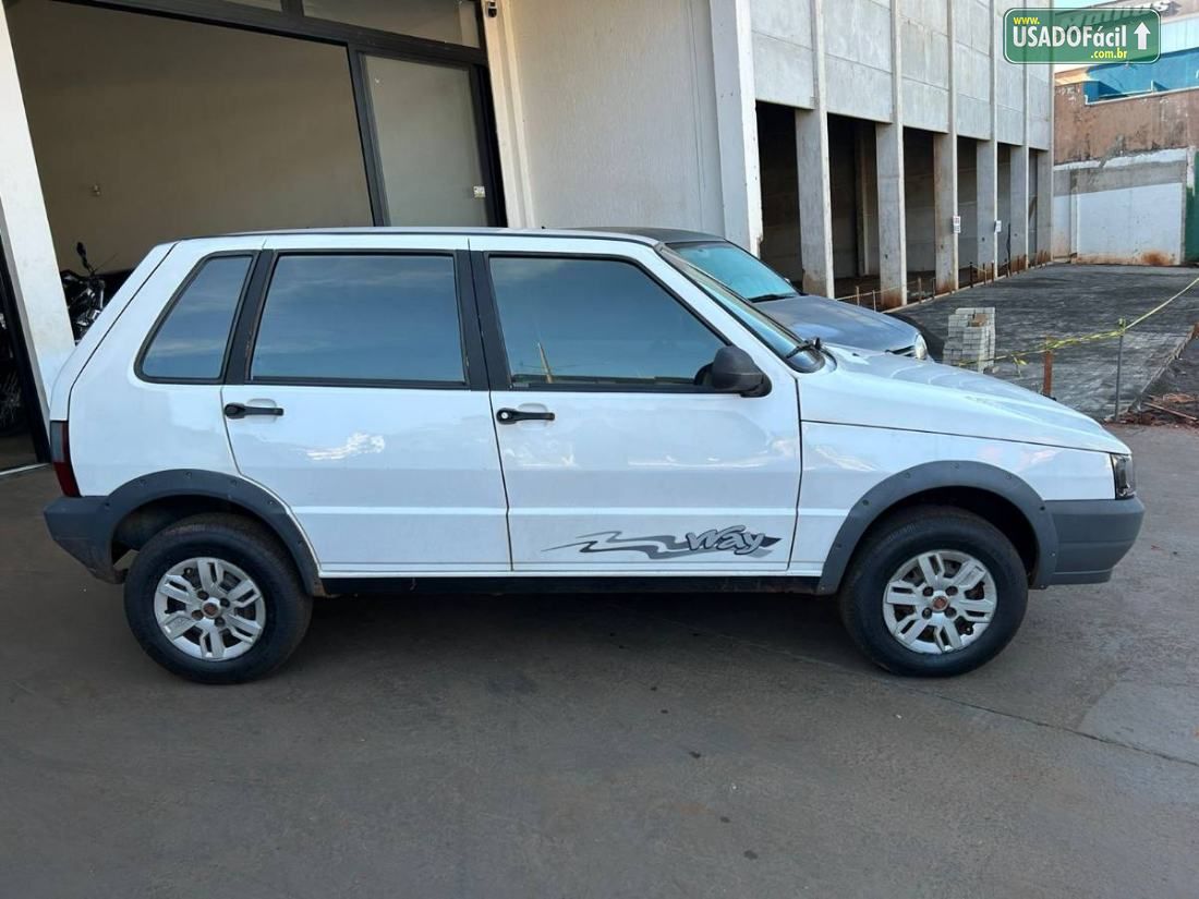 Fiat Uno Mille Economy Fire 1.0 Flex 4P 2013/2013 — foto 5 de 7