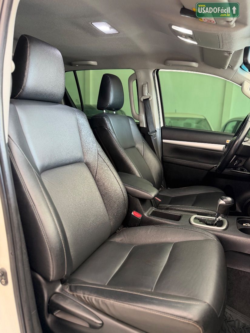 Toyota Hilux SRV CD 2.8 4x4 TDI Automático Diesel 2023/2023 — foto 11 de 19