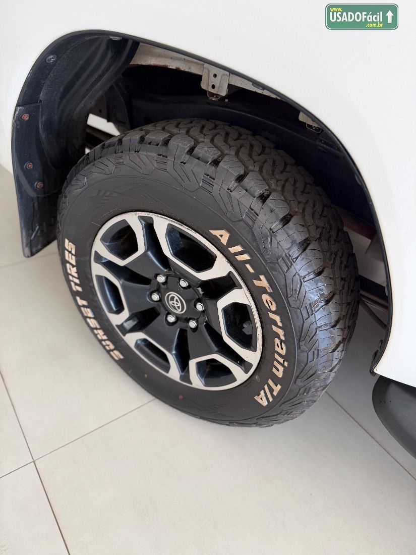 Toyota Hilux SRV CD 2.8 4x4 TDI Automático Diesel 2023/2023 — foto 19 de 19