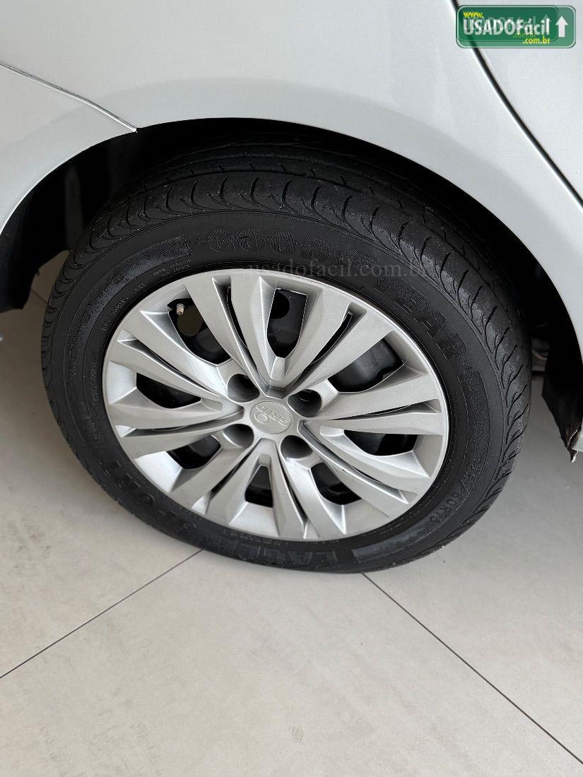VOLKSWAGEN Voyage Trend 1.6 Total Flex 2012/2012 — foto 15 de 17