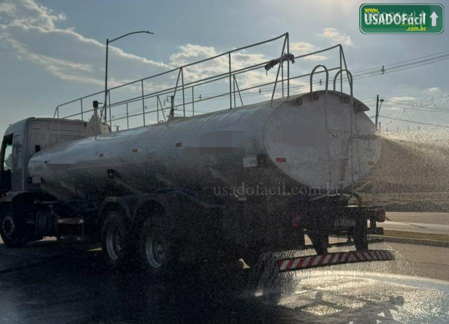 FORD Cargo 2429 E 6x2 Turbo tanque pipa 2013/2013 — foto 4 de 5