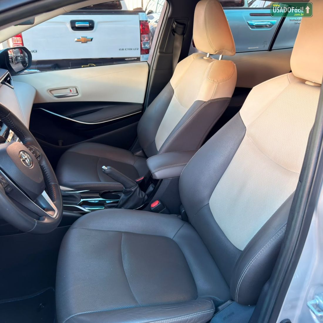 Toyota Corolla Altis Premium Hybrid 1.8 Automático Flex Híbrido 2022/2023 — foto 16 de 17