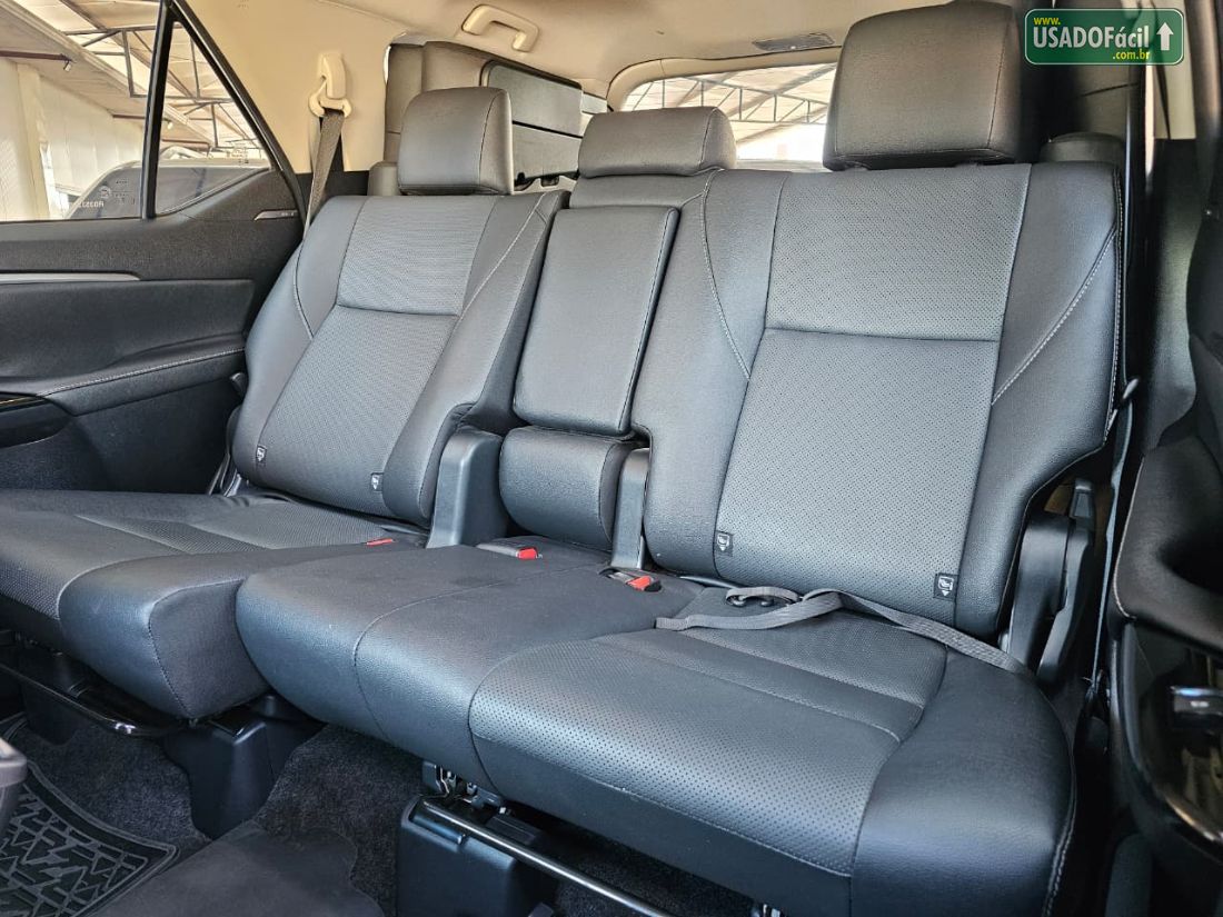 Toyota Hilux SW4 SRX Platinum 2.8 4x4 Turbo Automático Diesel 2023/2024 — foto 14 de 15