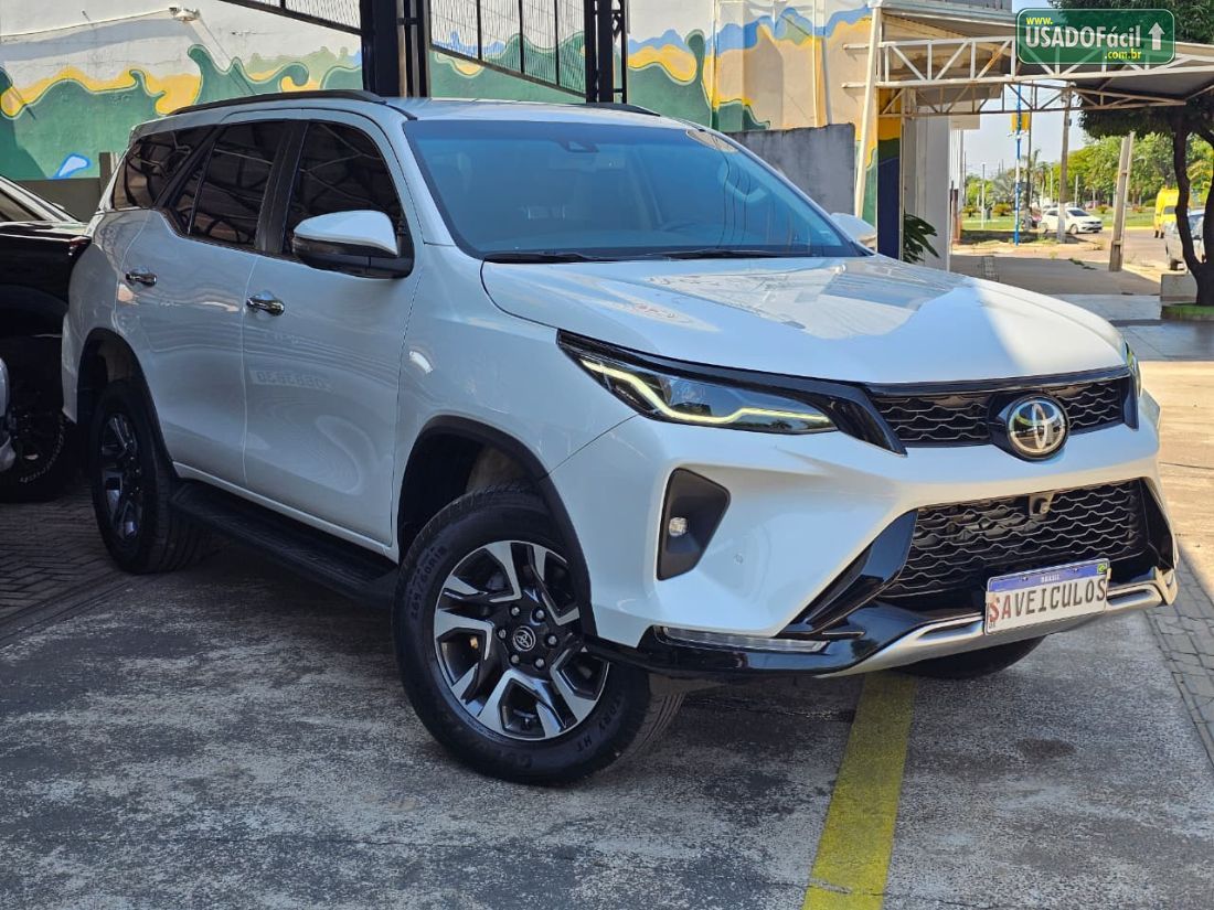 Toyota Hilux SW4 SRX Platinum 2.8 4x4 Turbo Automático Diesel 2023/2024 — foto 4 de 15