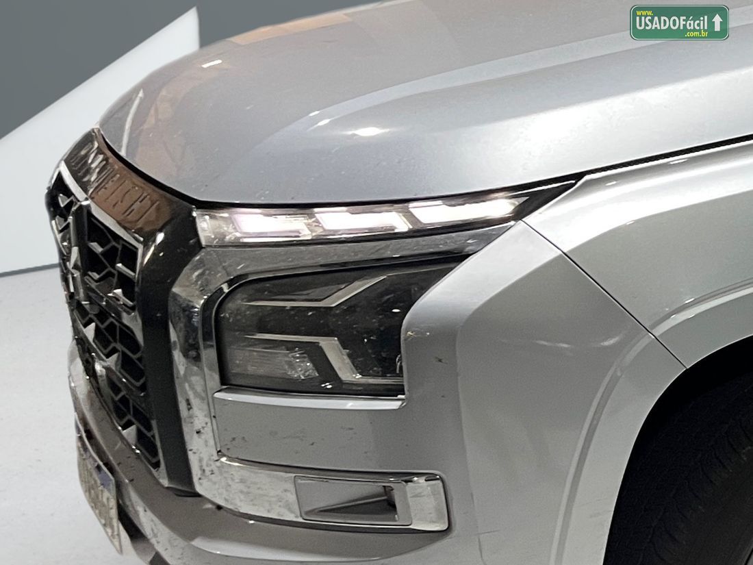 Mitsubishi Triton HPE CD 2.4 4x4 Turbo Automático Diesel 2025/2026 — foto 3 de 9